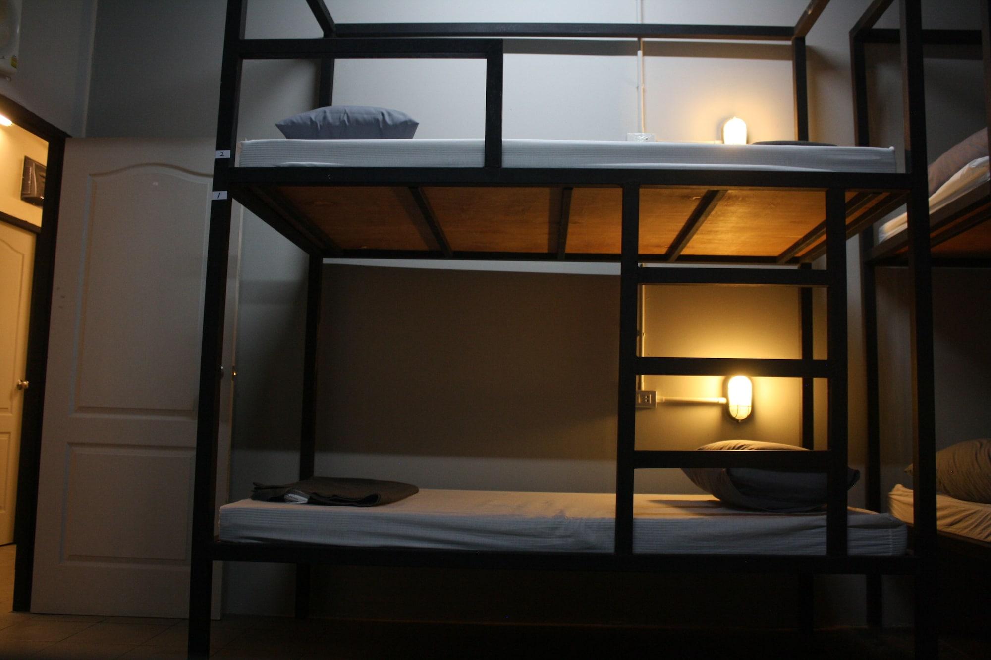 The Mixx Hostel Bangkok Ngoại thất bức ảnh