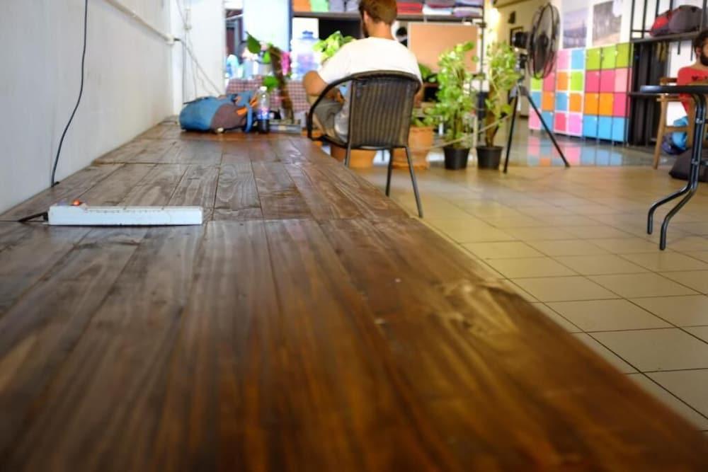 The Mixx Hostel Bangkok Ngoại thất bức ảnh