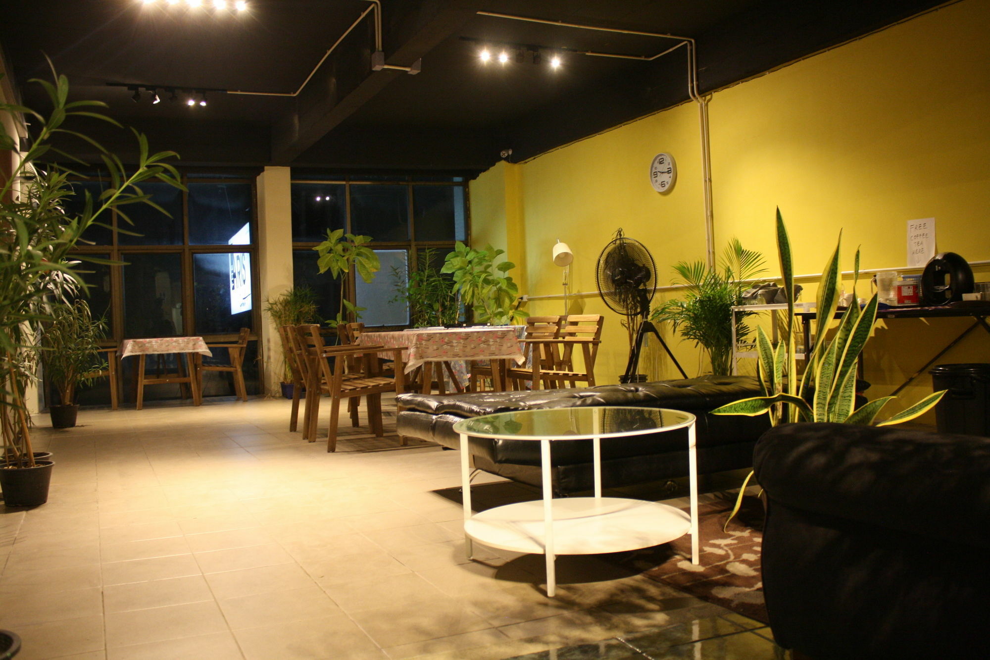 The Mixx Hostel Bangkok Ngoại thất bức ảnh
